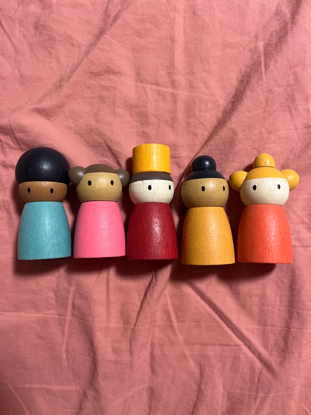 5 Happy Folk Tender Leaf Hotel Dolls - Montessori/Waldorf Toys